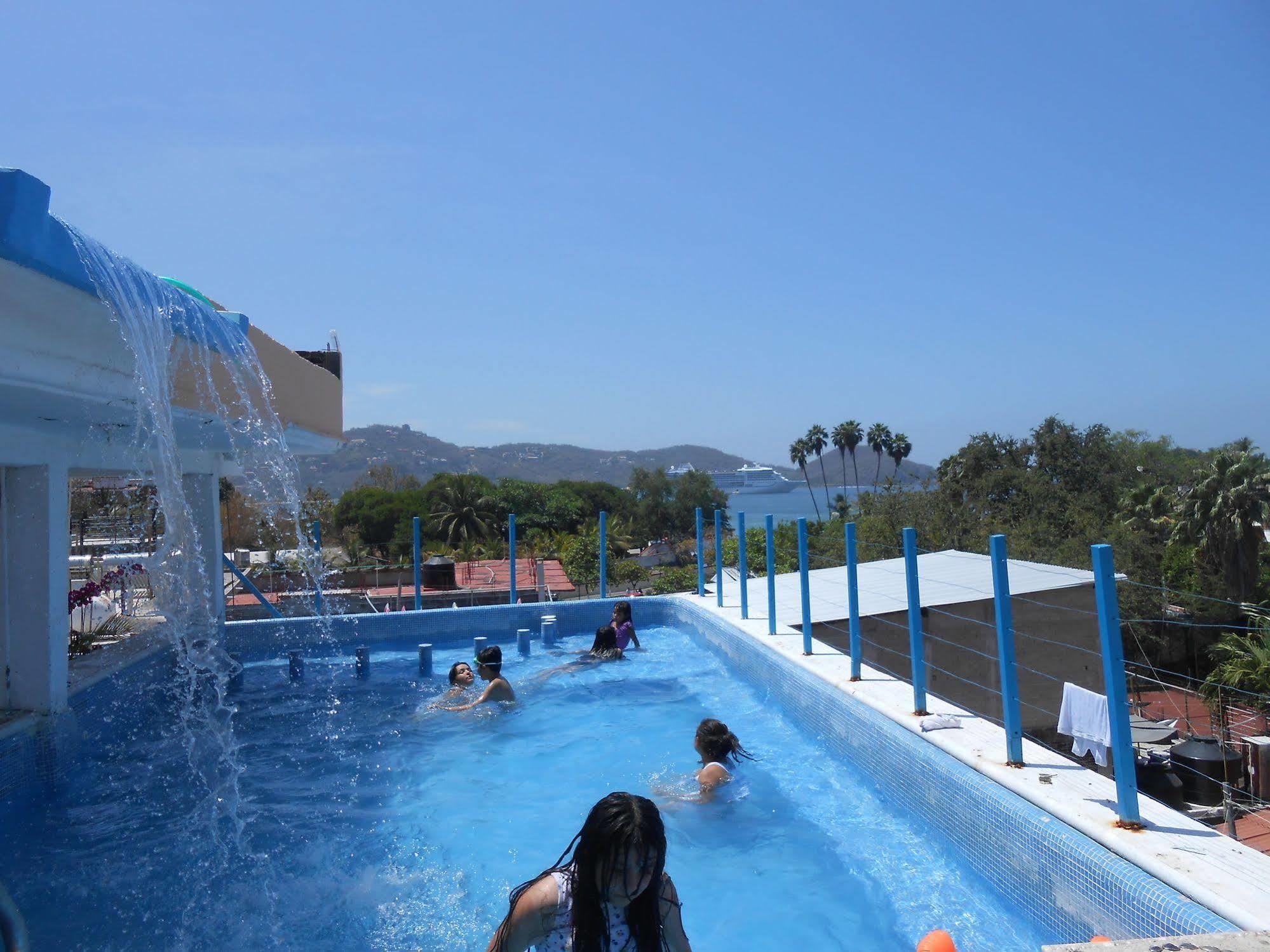 Hotel Corona Zihua Zihuatanejo Exterior foto
